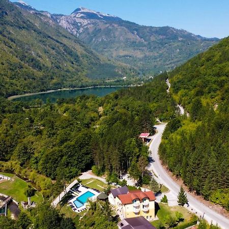 Vila Sunce Village Resort Konjic Exteriér fotografie